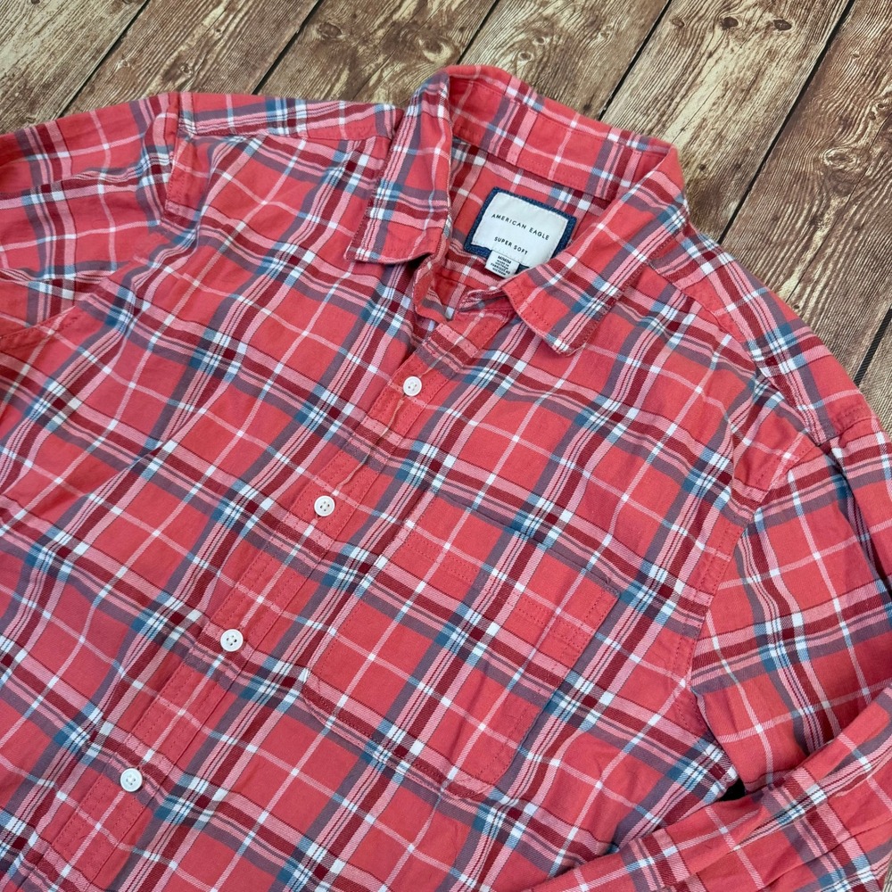 American Eagle Super Soft Plaid Button Up Shirt Mens Medium Red Cotton Pocket